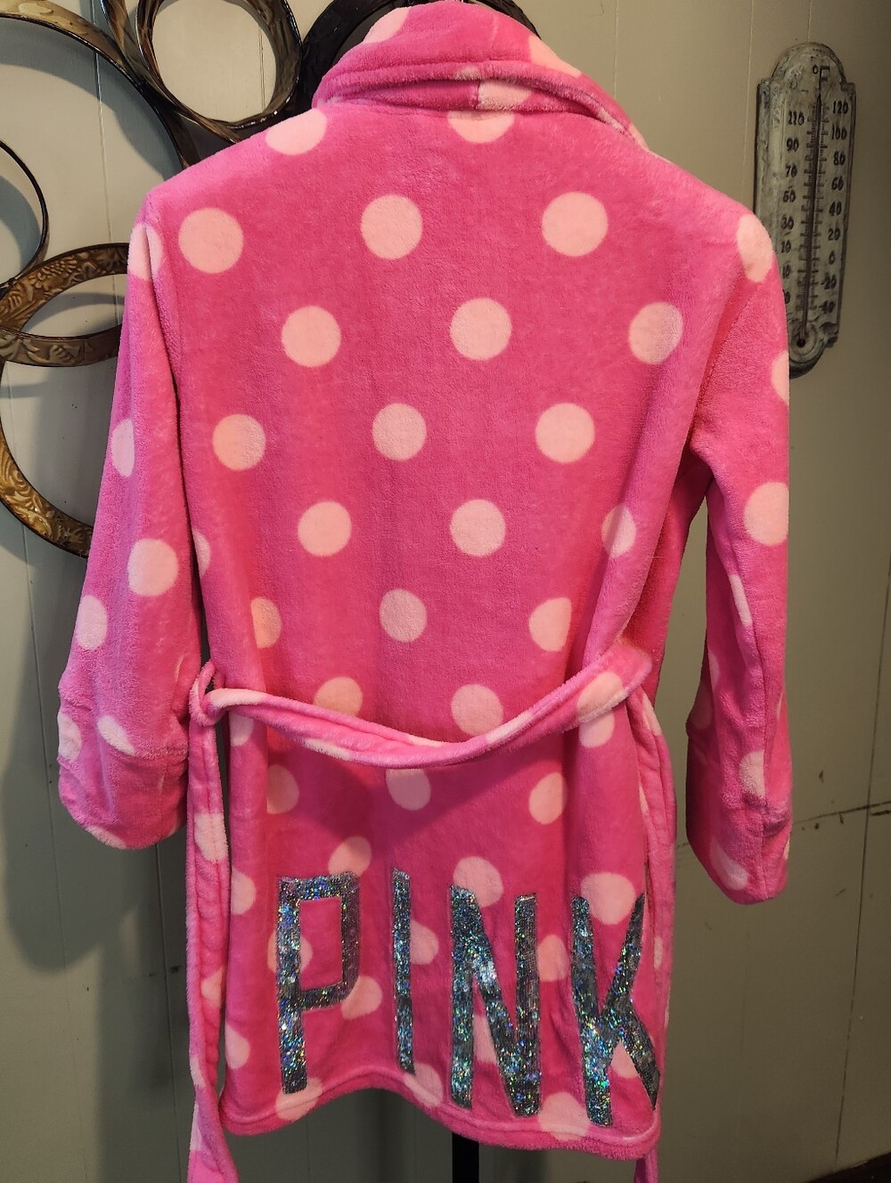 PINK Victoria's Secret Plush Robe - Picture 7 of 10